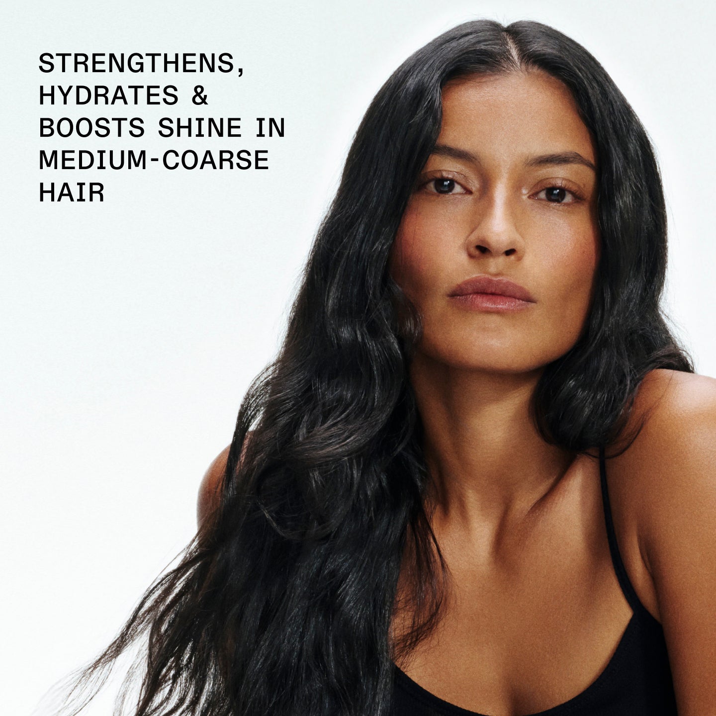 Nº.4 BOND MAINTENANCE™ STRENGTHENING SHAMPOO FULL SIZE - Image 3